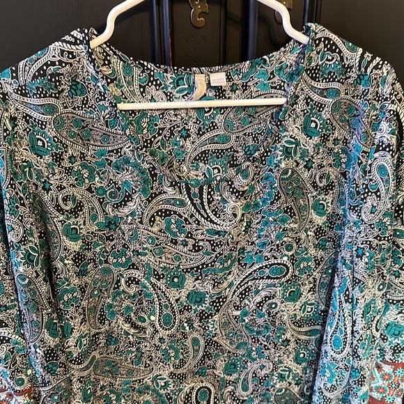 18/20W chic top with an extra long paisley meets southwest vibe Cato plus size - Picture 4 of 7